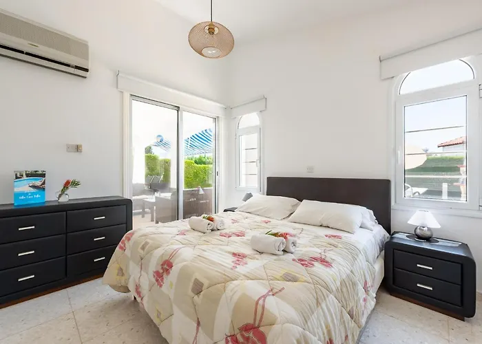 Casa Bella By Ezoria קורל ביי