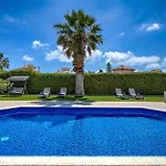 Casa Bella By Ezoria Coral Bay