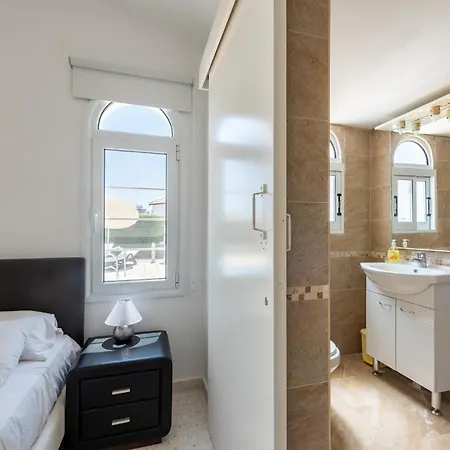 Casa Bella By Ezoria * Корал-Бэй