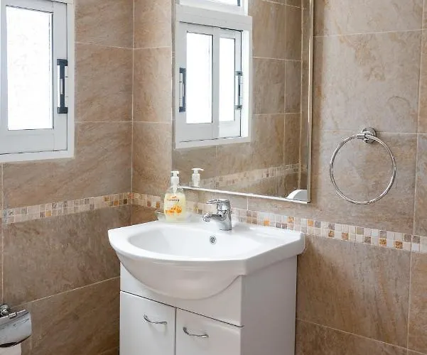 Casa Bella By Ezoria Coral Bay